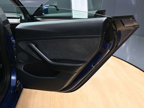 Used 2022 Tesla Model 3 RWD image 33