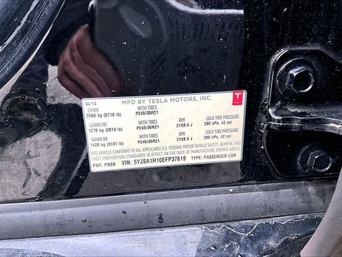 Used 2014 Tesla Model S 85 image 30