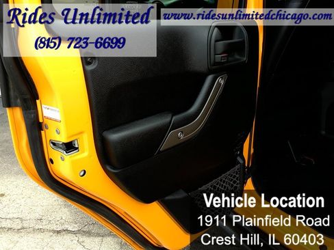 Used 2013 Jeep Wrangler Unlimited Sahara w/ Dual Top Group AWD/4WD image 20