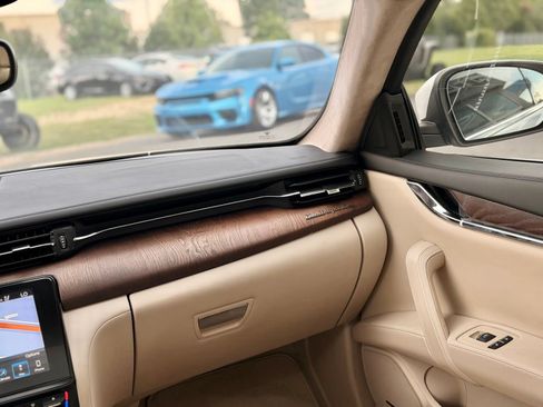 Used 2017 Maserati Quattroporte S GranLusso RWD image 44