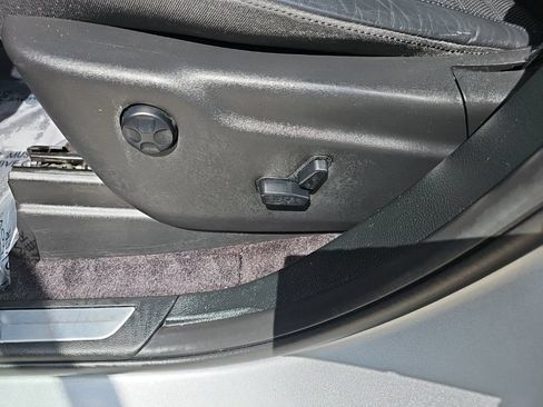 Certified 2018 Jeep Grand Cherokee Limited AWD/4WD image 30