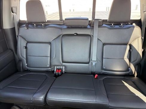 Used 2019 GMC Sierra 1500 SLT w/ SLT Premium Plus Package AWD/4WD image 45