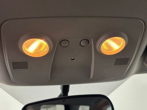 Used 2016 GMC Acadia SLE image 30