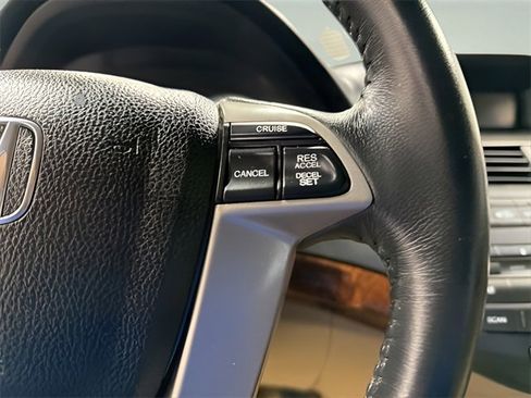 Used 2012 Honda Accord EX-L image 17