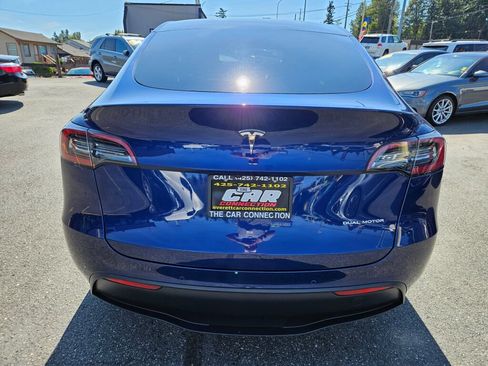 Used 2021 Tesla Model Y Long Range AWD/4WD image 5