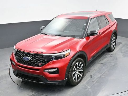 Used 2022 Ford Explorer ST image 24