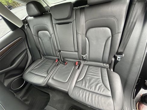 Used 2017 Audi Q5 2.0T Premium Plus w/ Technology Package image 15