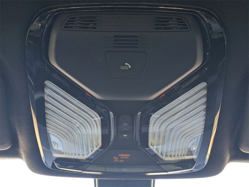 Used 2018 BMW X3 xDrive30i image 12