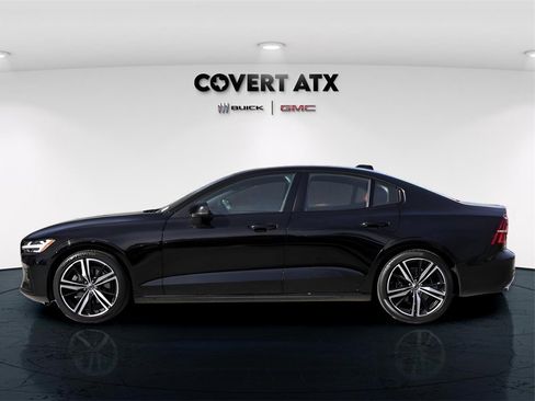 Used 2022 Volvo S60 B5 R-Design w/ Climate Package image 5