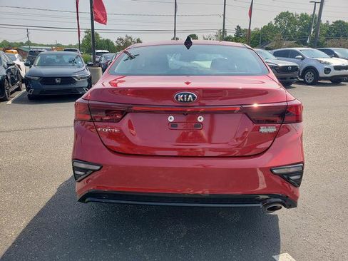 Used 2019 Kia Forte LXS FWD image 4