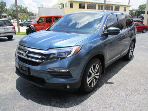 Used 2016 Honda Pilot EX image 4