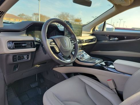 Certified 2023 Lincoln Nautilus FWD w/ Premium Package image 20