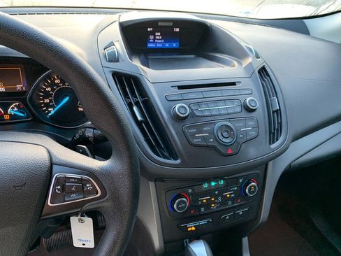 Used 2017 Ford Escape SE w/ SE Cold Weather Package AWD/4WD image 26