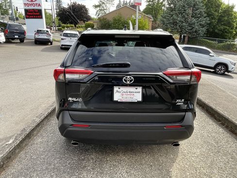 Certified 2025 Toyota RAV4 XLE AWD/4WD image 5