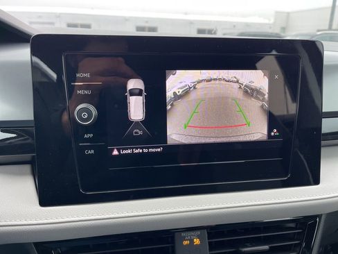 New 2026 Volkswagen Taos S image 9