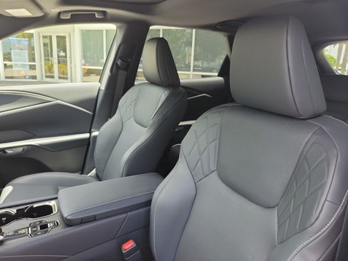 Used 2025 Lexus RX 350 Premium w/ Accessory Package (Z1) FWD image 21