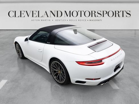 Used 2018 Porsche 911 Targa 4S AWD/4WD image 16