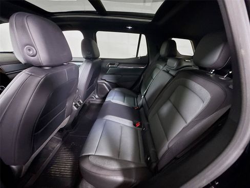 New 2026 GMC Terrain AT4 w/ Convenience Package III AWD/4WD image 18