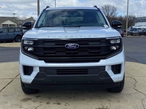 New 2026 Ford Expedition Active RWD image 6