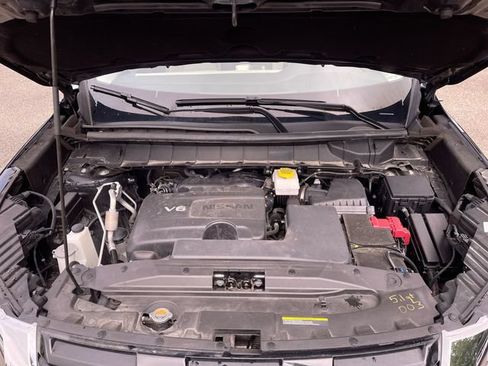 Used 2023 Nissan Pathfinder SL AWD/4WD image 30