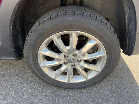 Used 2015 Jeep Cherokee Limited FWD image 8