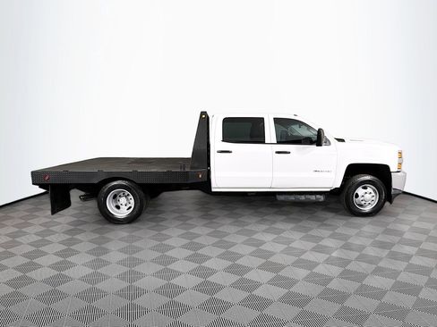 Used 2017 Chevrolet Silverado 3500 W/T AWD/4WD image 8