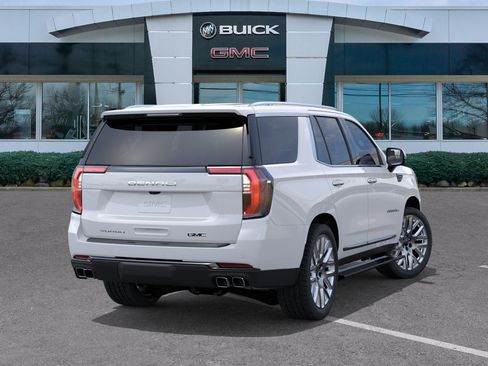 New 2026 GMC Yukon Denali Ultimate w/ LPO, Floor Liner Package AWD/4WD image 32