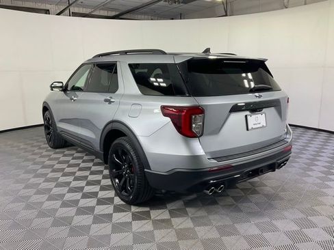 Used 2024 Ford Explorer ST w/ Equipment Group 401A image 4