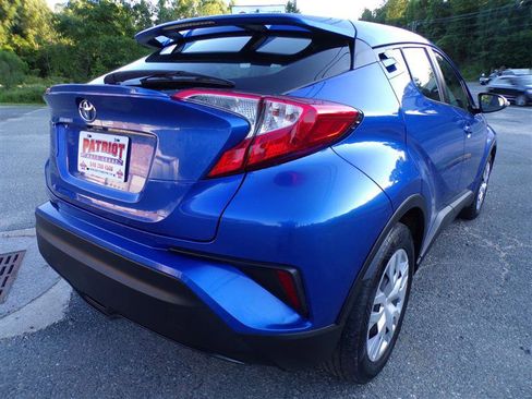 Used 2019 Toyota C-HR LE FWD image 8