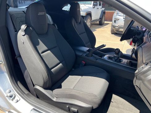 Used 2012 Chevrolet Camaro SS RWD image 17