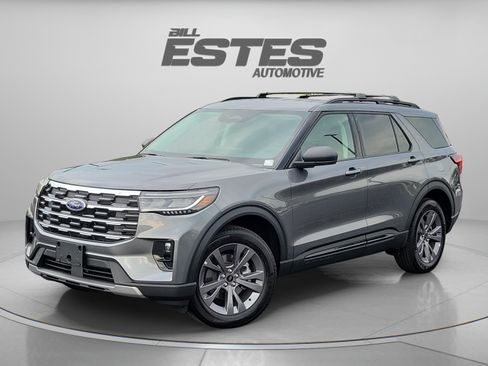 New 2026 Ford Explorer Active w/ Active Comfort Package AWD/4WD image 1