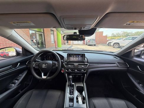 Used 2020 Honda Accord EX image 25