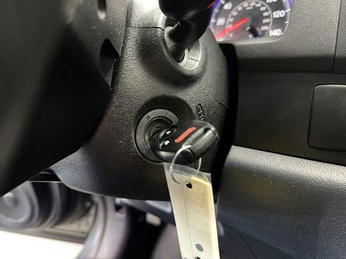 Used 2011 Honda CR-V LX image 24