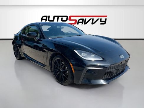 Used 2025 Toyota GR86 Premium RWD image 1