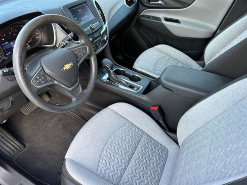 Used 2022 Chevrolet Equinox LT FWD image 9