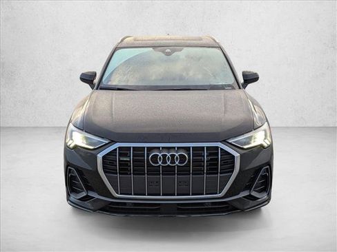 Certified 2025 Audi Q3 2.0T Premium w/ Convenience Package image 2