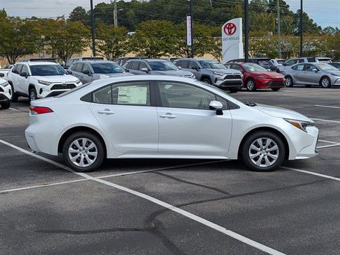 New 2026 Toyota Corolla LE image 6