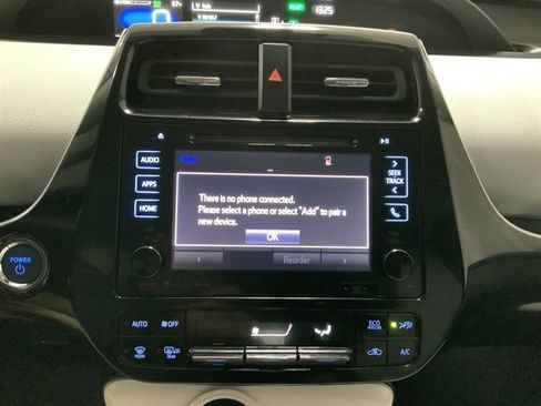 Used 2018 Toyota Prius Three image 26