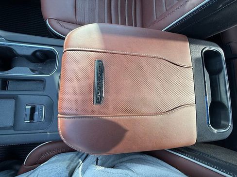 Used 2025 GMC Sierra 2500 Denali Ultimate image 34