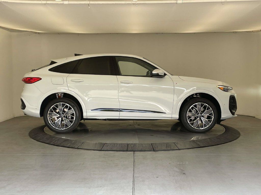 New 2026 Audi Q5 Premium Plus AWD/4WD image 8