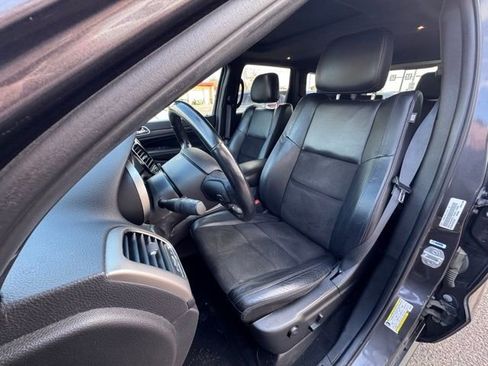 Used 2020 Jeep Grand Cherokee Laredo w/ Quick Order Package 2BN North image 9