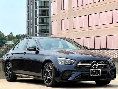 Used 2023 Mercedes-Benz E 350 4MATIC Sedan image 1