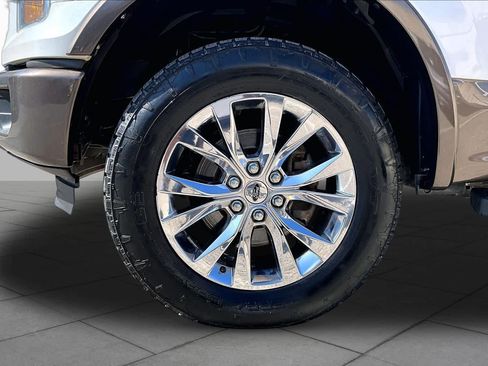Used 2016 Ford F150 Lariat RWD image 11