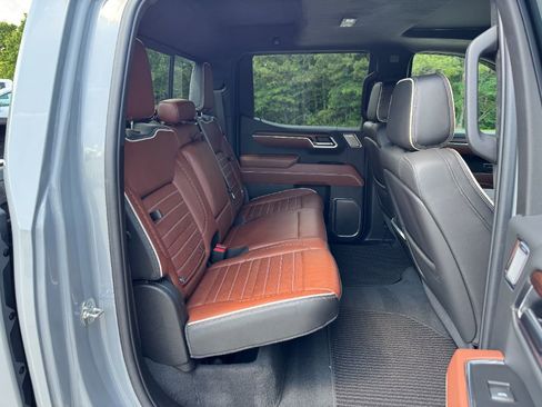 Used 2025 GMC Sierra 1500 Denali Ultimate AWD/4WD image 19