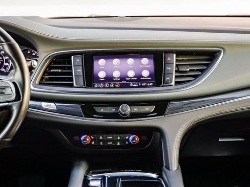 Used 2024 Buick Enclave Premium AWD/4WD image 16