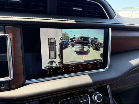 Used 2023 GMC Yukon XL Denali Ultimate AWD/4WD image 16