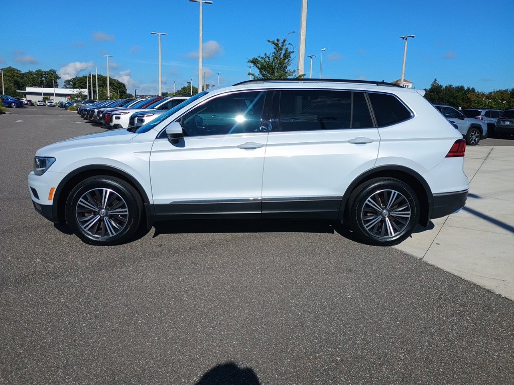 Used 2018 Volkswagen Tiguan SE w/ 18" Alloy Wheels Package FWD image 8