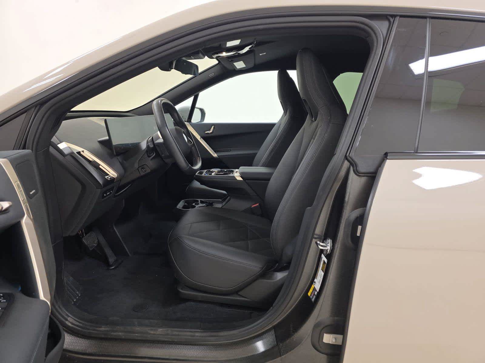 Used 2026 BMW iX xDrive45 AWD/4WD image 5