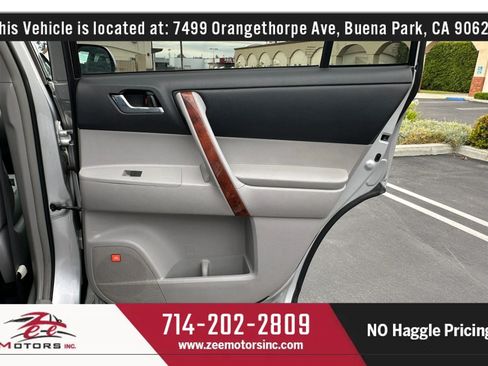 Used 2011 Toyota Highlander Limited FWD image 52