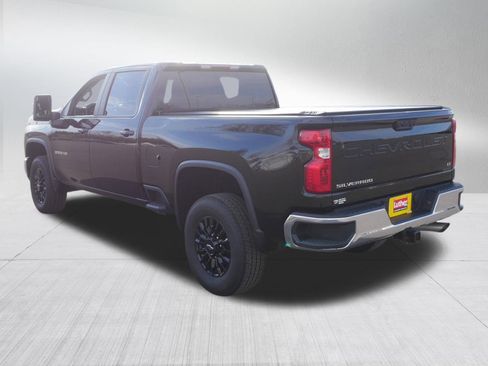 Used 2025 Chevrolet Silverado 3500 LT w/ Convenience Package image 5